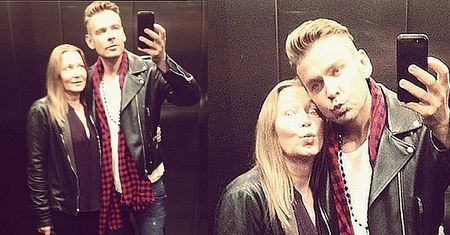 Woliński w windzie ze swoją MAMĄ! (FOTO)