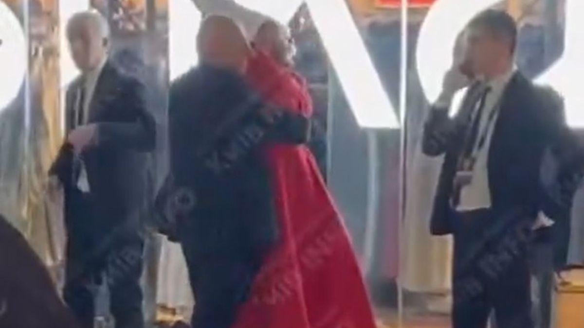 Nagranie z "Crawlym" niesie się po sieci