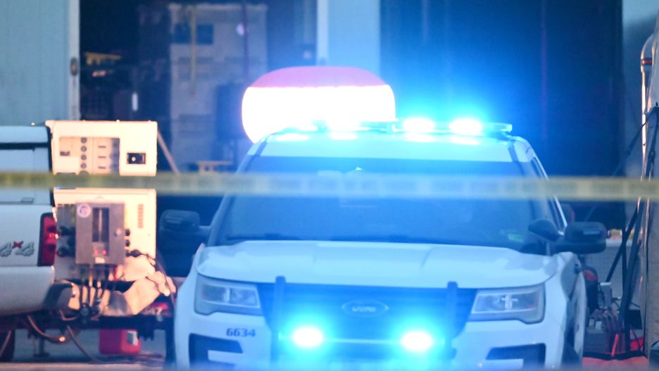 WASHINGTON DC, UNITED STATES - JANUARY 30: A view of the crime scene shows local, state and federal law enforcement staging, collecting evidence and searching for clues after a regional plane collided in midair with a military helicopter and crashed into the Potomac River with authorities say there are no survivors in the collision and that the operation is a recovery in Washington, D.C., United States on January 30, 2025. 'A PSA Airlines Bombardier CRJ700 regional jet collided in midair with a Sikorsky H-60 helicopter while on approach to Runway 33 at Reagan Washington National Airport around 9 p.m. local time,' the Federal Aviation Administration (FAA) said in a statement. (Photo by Kyle Mazza/Anadolu via Getty Images)