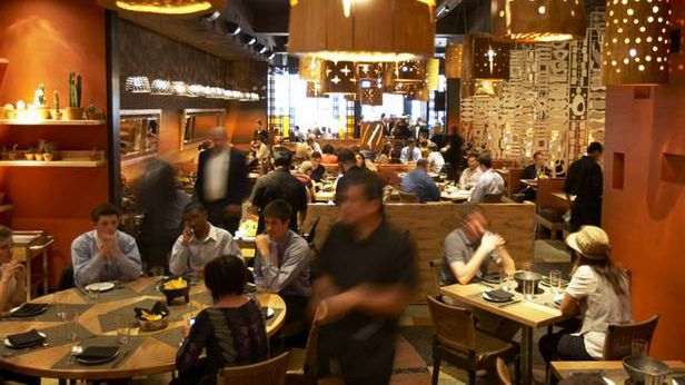 Sterowanie głośnością restauracji. Jak uciszyć hałaśliwych gości? 1