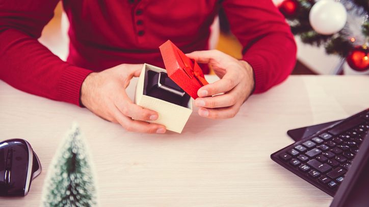 Jaki smartwatch na prezent? Tanie propozycje 1