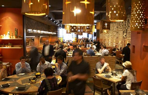 Jak wyciszyć zbyt głośną restaurację? (Fot. Blogs.Babble.com)