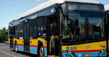 15-latek z Ukrainy zaatakowany w autobusie w Płocku. Policja szuka sprawcy