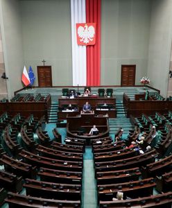 Rozłam w PiS. Kto i jak głosował nad "lex Kaczyński"?