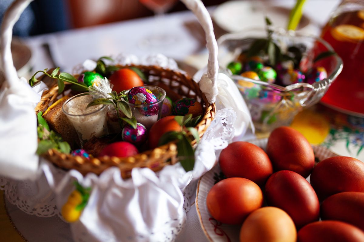 Ciepłe dania na Wielkanoc — jak je przygotować?