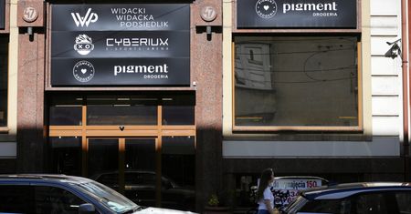 Kultowa drogeria zamknęła sklepy. Pracownicy: "Zostaliśmy bez wypłat"