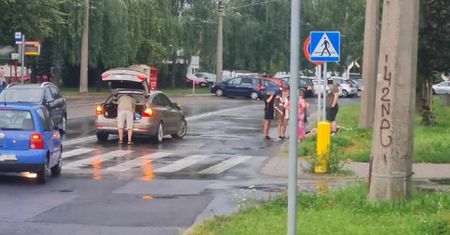Potrącenie na przejściu dla pieszych. Nastolatek trafił do szpitala