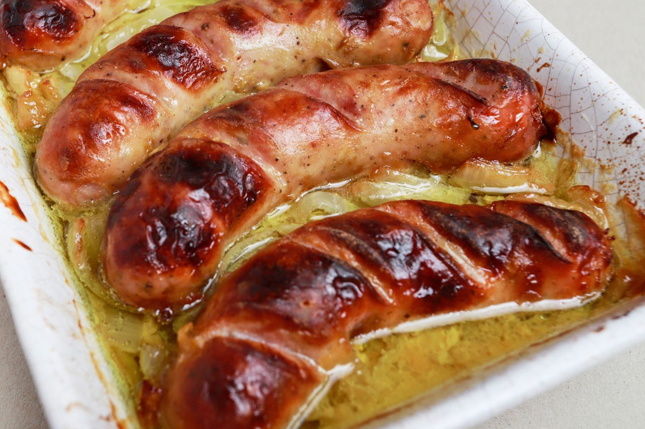 Pieczona biała kiełbasa