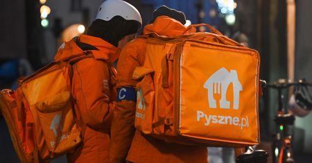 5 tys. kurierów Pyszne.pl do zwolnienia. Związkowcy apelują
