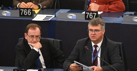 Czarne chmury nad Wąsikiem i Kamińskim. Jest ruch prokuratury