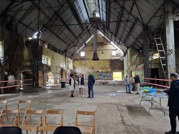 Co dalej z Hutą Józefiny w Szklarskiej Porębie? Grupa Arche, która kupiła zrujnowane budynki i teren,  pokazała, co tam planuje (foto)