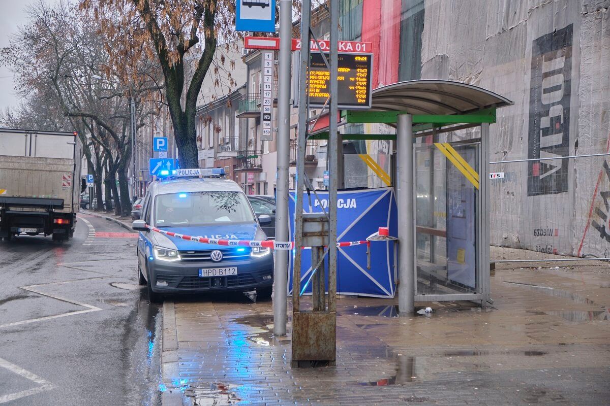 Zwłoki na przystanku autobusowym przy ul. Zamojskiej w Lublinie