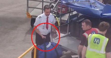 Pilot samolotu wziął sprawy w swoje ręce. Miał dość chaosu
