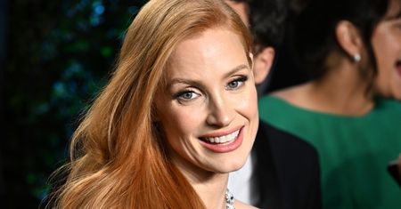 Jessica Chastain na przyjęciu "Vanity Fair". Druga suknia była świetnym wyborem