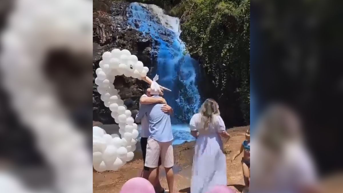 Nie wiadomo, czy niebieska substancja w rzece nie jest trująca.