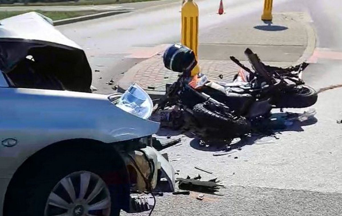 Stężyca: Pważny wypadek. Motocyklistę zabrał do szpitala śmigłowiec LPR (wideo)