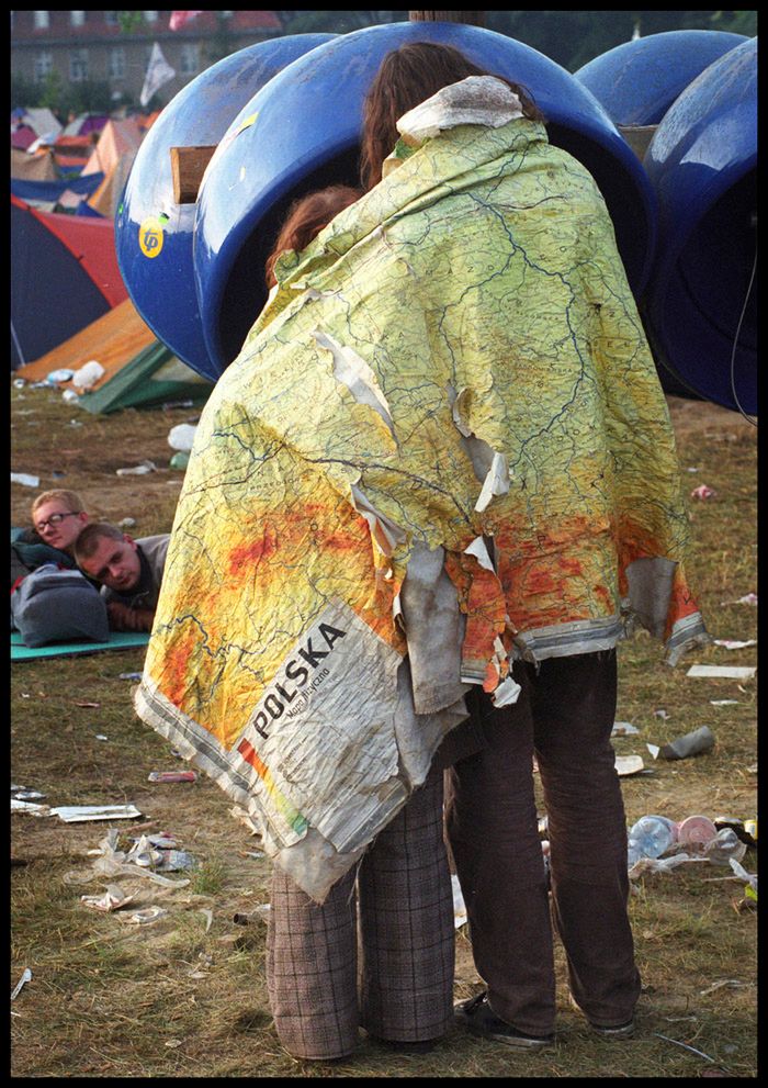 Żary 10.08.1998. Świt na festiwalu Przystanek Woodstock.