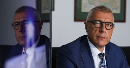Roman Giertych i afera maseczkowa. Rzecznik dyscyplinarny wszczął dochodzenie ws. mecenasa