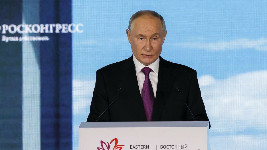Archiwum zagraniczne East News 2024-09
In this photo released by the Roscongress Foundation, Russian President Vladimir Putin delivers his speech at the plenary session at the Eastern Economic Forum in Vladivostok, Russia, Thursday, Sept. 5, 2024. (Vyacheslav Viktorov/Roscongress Foundation via AP)
Vyacheslav Viktorov