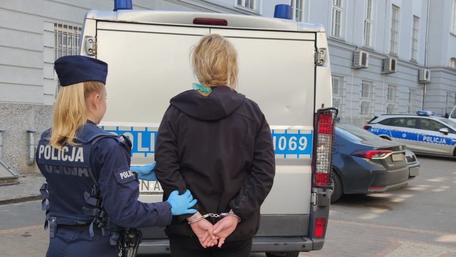 Gdańsk. Pasażerka taksówki wpadła w furię i wyłamała palec kierowcy. Fot. Komenda Miejska Policji w Gdańsku