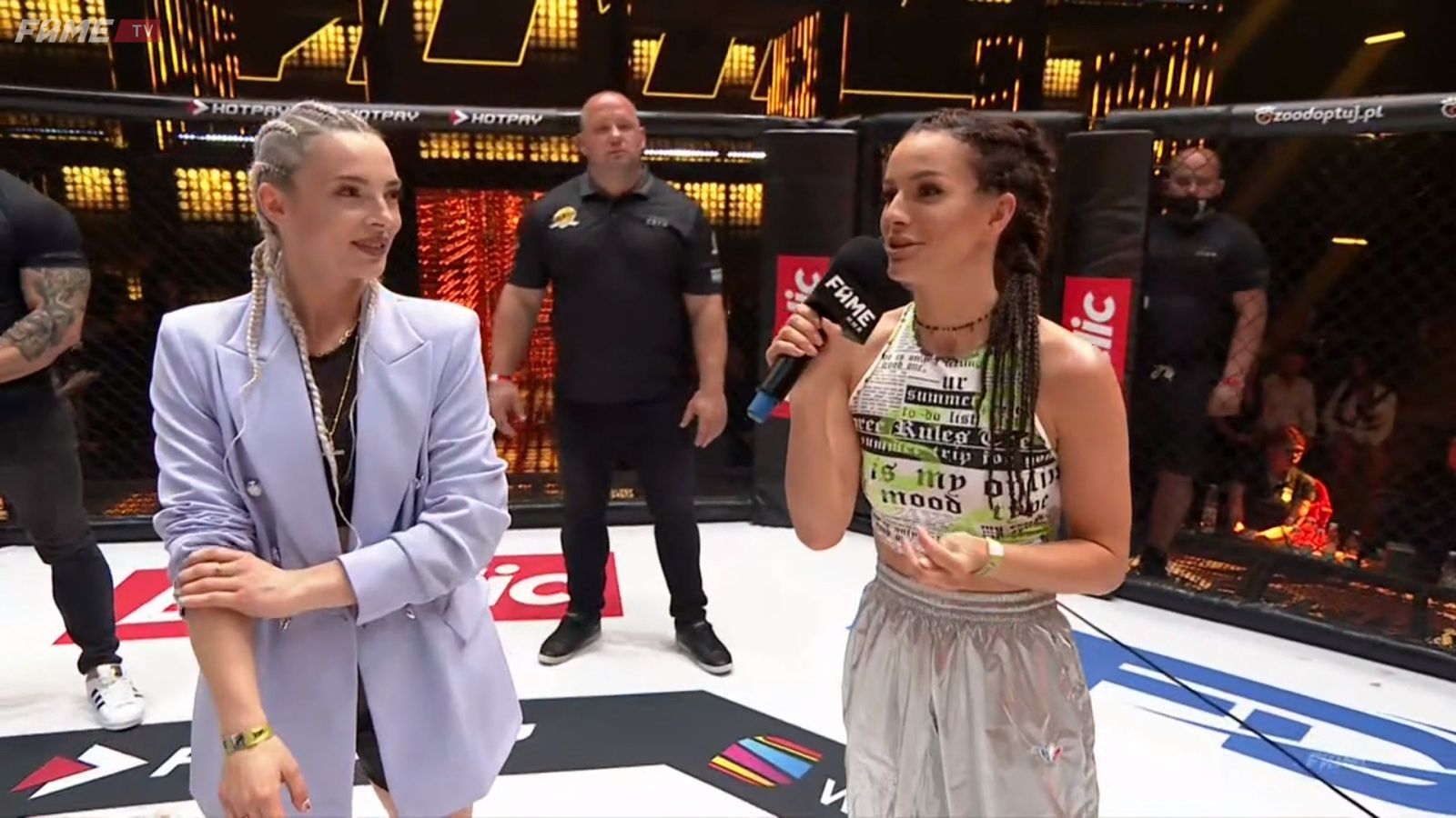 Fame MMA 10: Karolina Brzuszczyńska i Patrycja Wieja