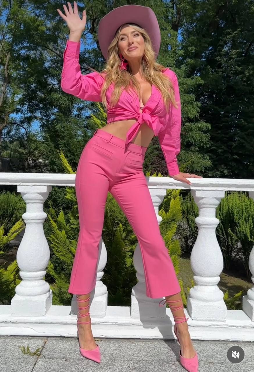 Marcelina Zawadzka w stylizacji barbiecore