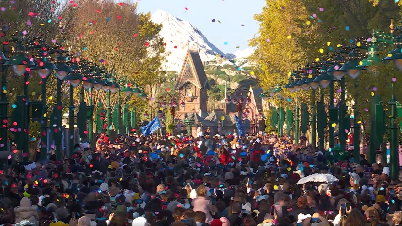 Wielka zmiana w Disneyland Paris. Na otwarciu tłumy
