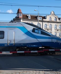 Leżał pijany na torach. Przejechał nad nim Pendolino