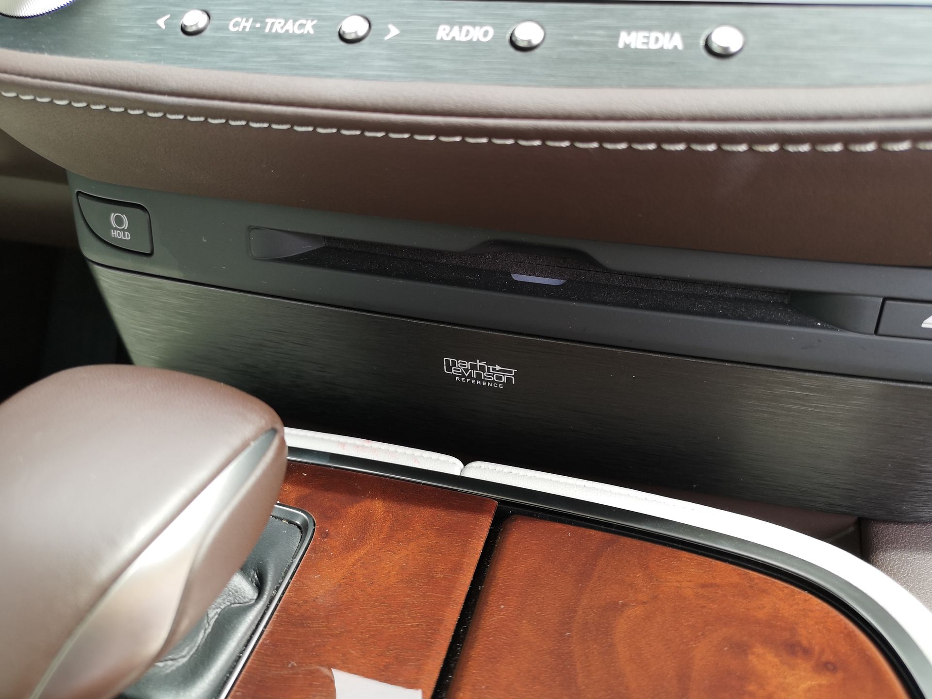 Lexus LS 500 Omotenashi: System audio Mark Levinson i sterowanie za pomocą tabletu 5