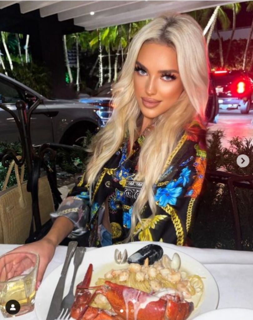 Karolina Derpieńska oskarża byłego partnera o kradzież iPhone'a