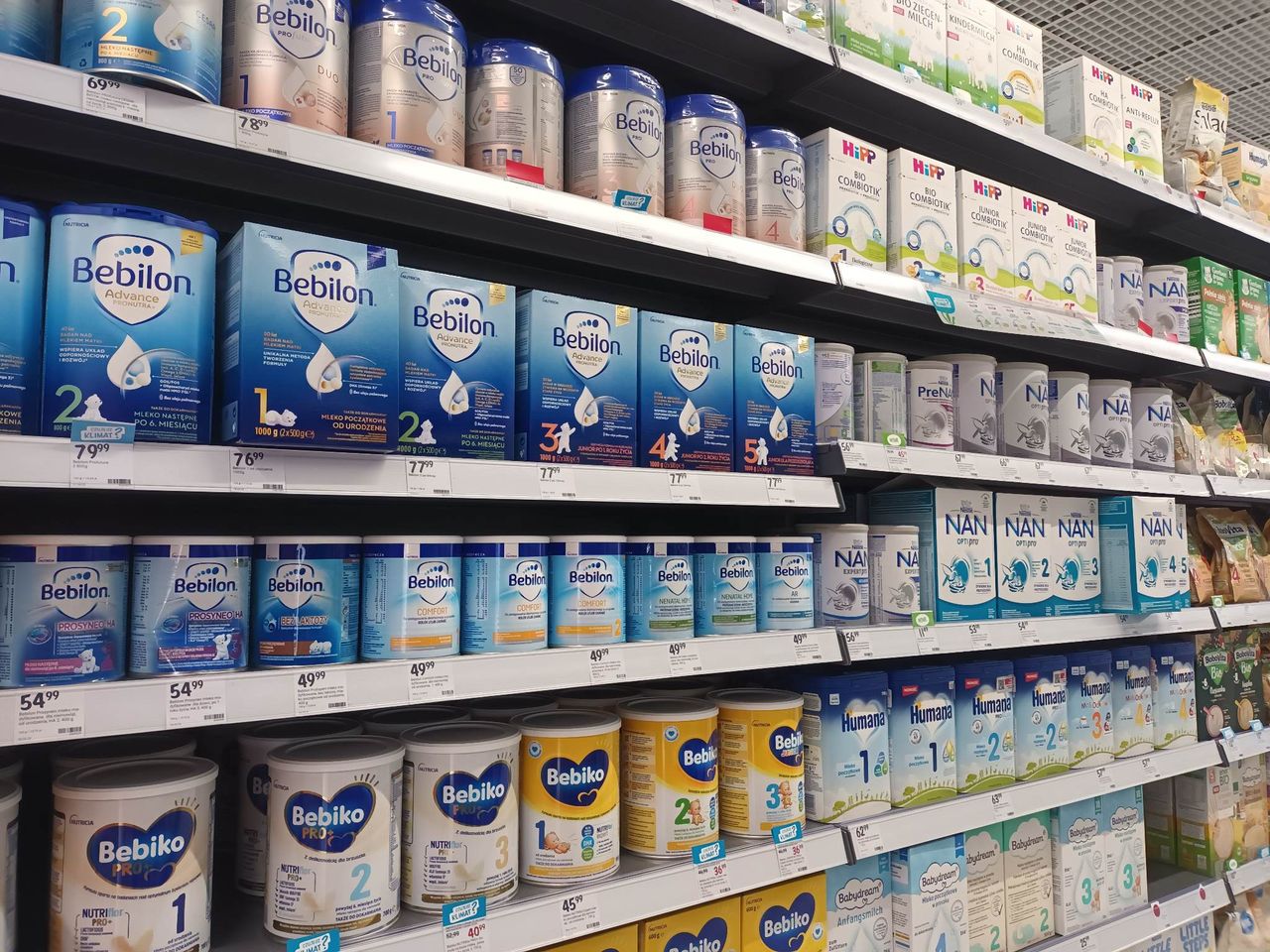 Wielki wzrost cen mleka i pieluszek. "Takiej różnicy jeszcze nie mieliśmy"