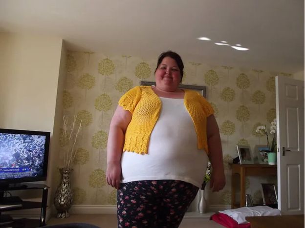 Była uzależniona od jedzenia czipsów. Dzięki nowej diecie schudła 60 kilogramów. Pokazała efekty metamorfozy (FOTO)