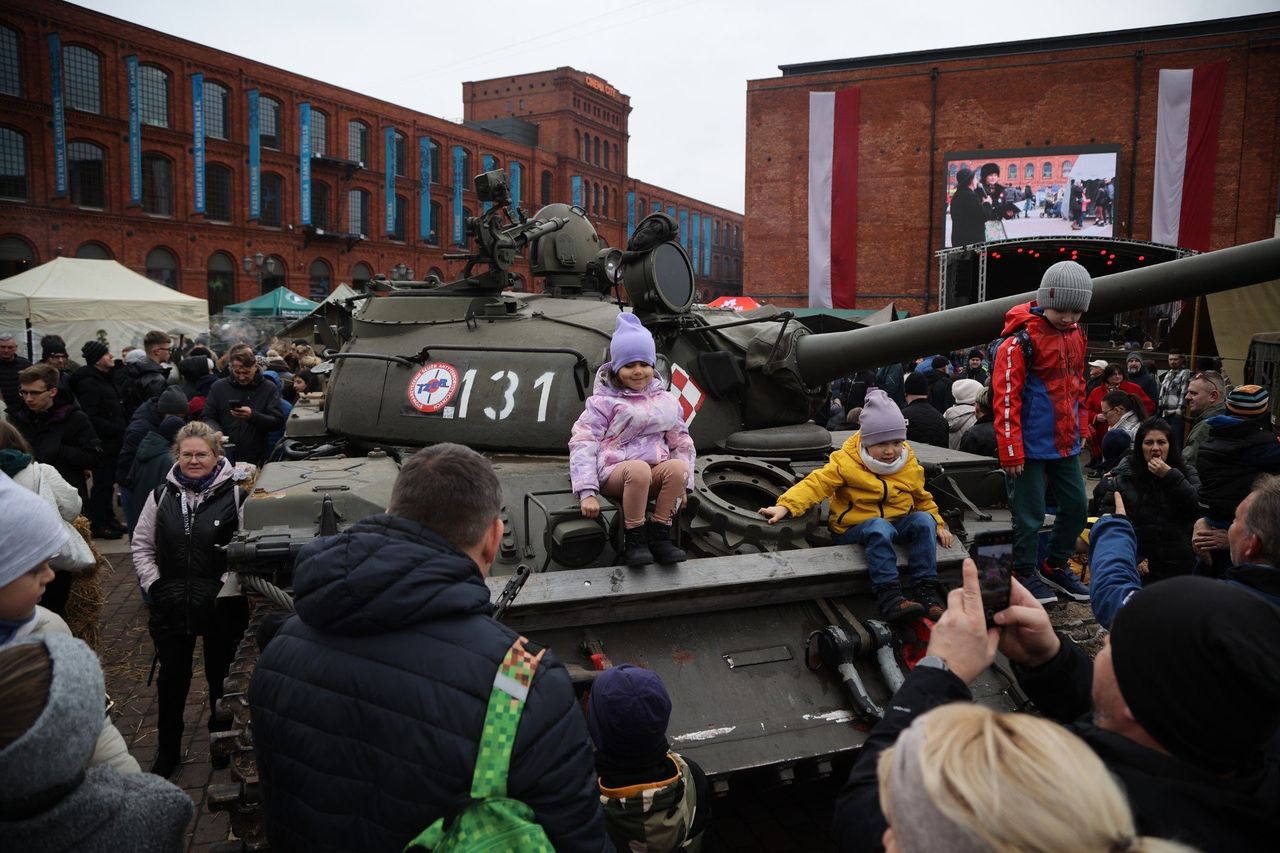 Łódź: XIV Piknik Niepodległościowy w Manufakturze