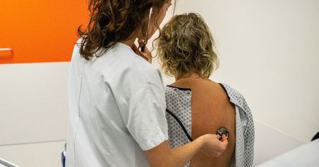 Nie mogą skutecznie wyleczyć nawet anginy. Lekarz rodzinny bije na alarm