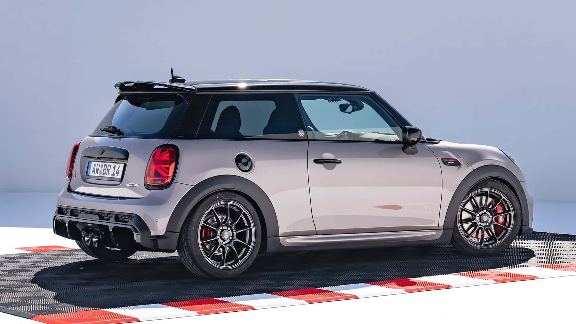 Mini John Cooper Works Bulldog Racing Edition
