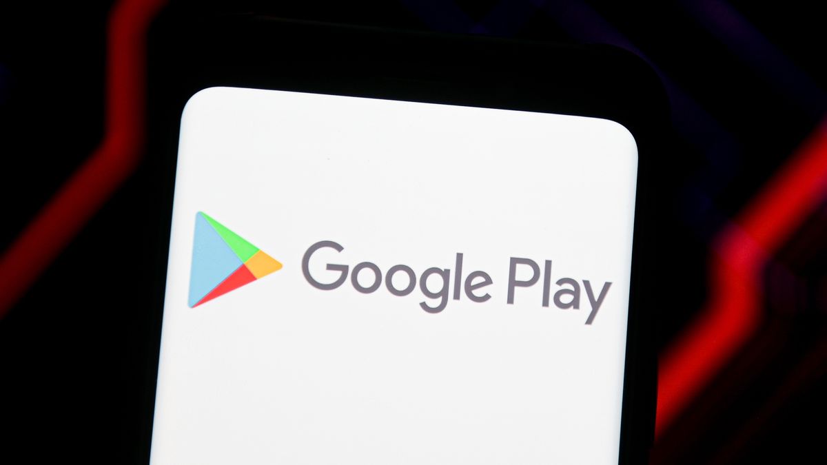 POLAND - 2020/06/15: In this photo illustration a Google Play logo seen displayed on a smartphone. (Photo Illustration by Mateusz Slodkowski/SOPA Images/LightRocket via Getty Images)