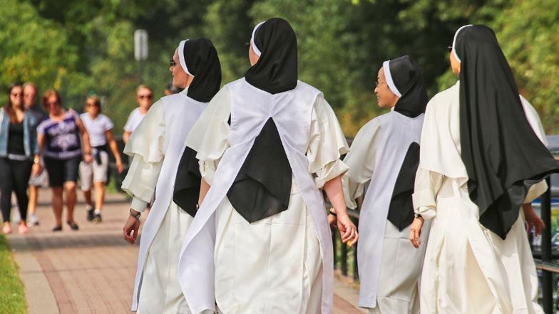 Jaką emeryturę dostają zakonnice?