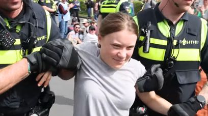 Greta Thunberg aresztowana. Pokazała policji wymowny gest