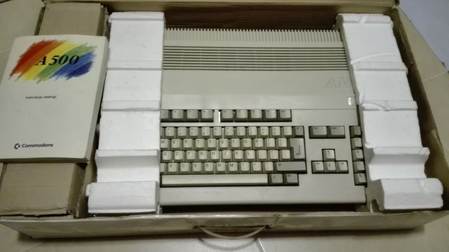 Jedna z ofert w serwisie olx.pl - Amiga 500.