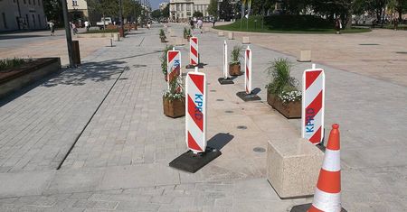 Na naprawę dwóch fontann na placu Litewskim trzeba jeszcze poczekać