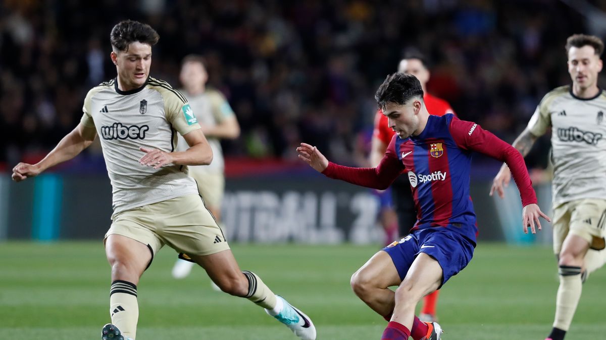 PAP/EPA / PAP/EPA/Andreu Dalmau / W meczu Barcelony z Granadą padło sześć bramek