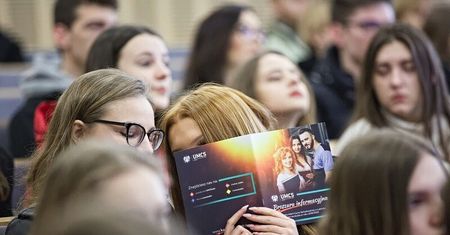 Koronawirus. Władze UMCS odwołały zaplanowane na piątek dni otwarte uczelni