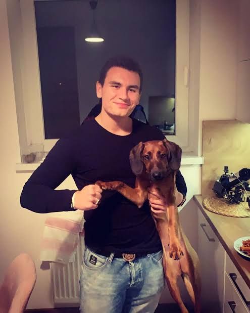 Jak mieszka Conan Kaźmierski?
