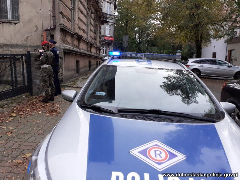 Odpowie za znęcanie się nad matką. Rodzinny dramat pod Wrocławiem