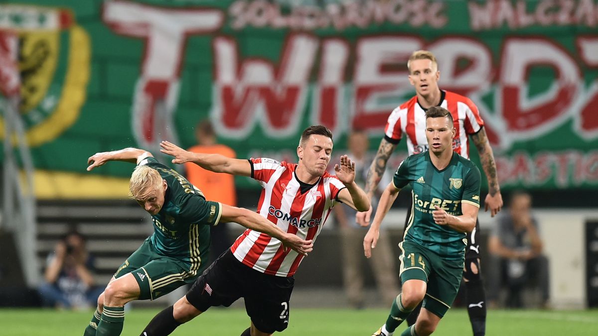 PAP / PAP/Maciej Kulczyński / Mariusz Pawelec (L) oraz Jaroslav Mihalik (P)