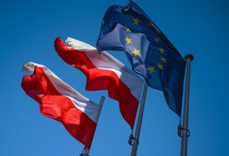 KE chce objąć Polskę specjalną procedurą. Eksperci o "najbardziej prawdopodobnym scenariuszu"