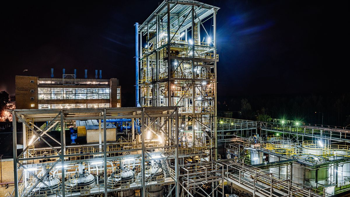 Grupa CIECH sfinalizowała sprzedaż biznesu Żywice firmie LERG.