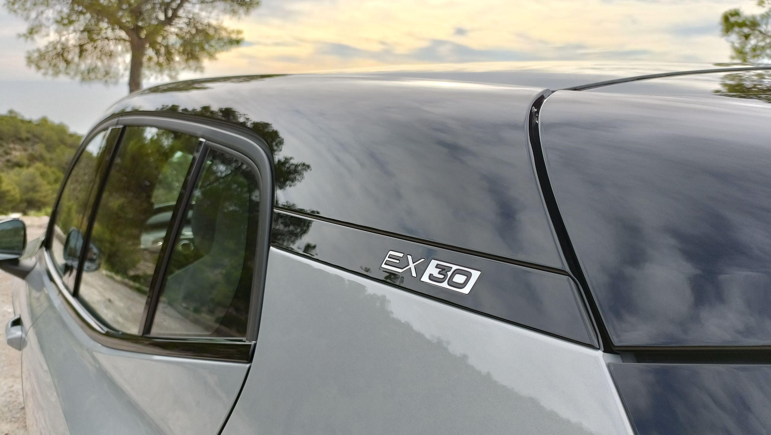 Volvo EX30