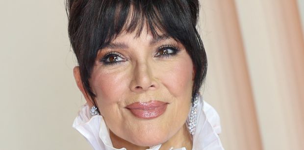 70-letnia Kris Jenner BEZ MAKIJAŻU opuszcza salon SPA. Lifting za 100 tys. zł SIĘ OPŁACIŁ? (FOTO)