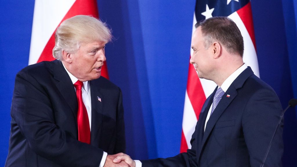 W sobotę doszło do rozmowy telefonicznej z udziałem Donalda Trumpa i Andrzeja Dudy